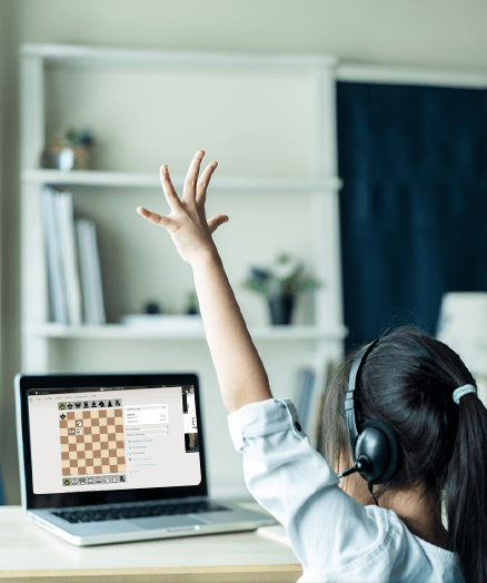 Student in online chess class
